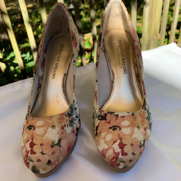 Christian Siriano Heels - Picture 2 of 10